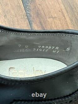 NEW FootJoy Classics Black Leather brogue shield-tip golf shoes Men's 7D No Box