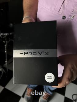 New 2024 2 Dozen, 24 Golf Balls Titleist Pro V1x & Limited Holiday Gift Box