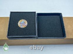 New Bettinardi Rare En Fuego T Hive Ball Marker Coin in Box