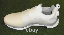 New in Box Footjoy Hyperflex BOA Golf Shoes, White, 9.5 Medium, 51099